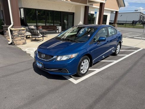 Used 2014 Honda Civic LX image 2