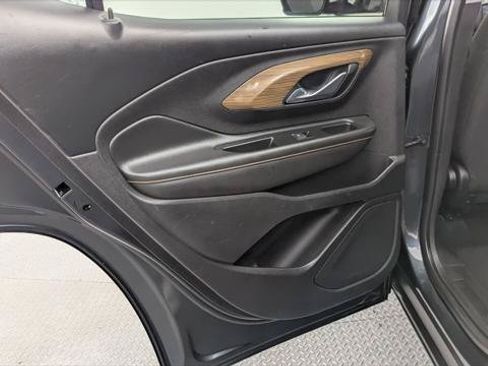 Used 2018 GMC Terrain SLE FWD image 16