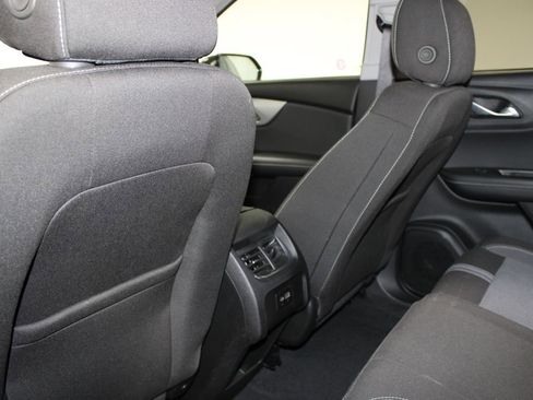 Used 2025 Chevrolet Blazer LT image 19