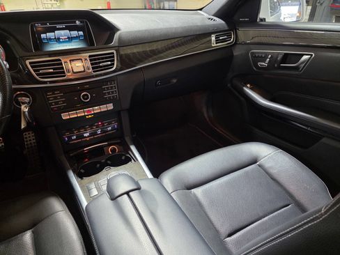 Used 2016 Mercedes-Benz E 350 4MATIC Wagon image 13