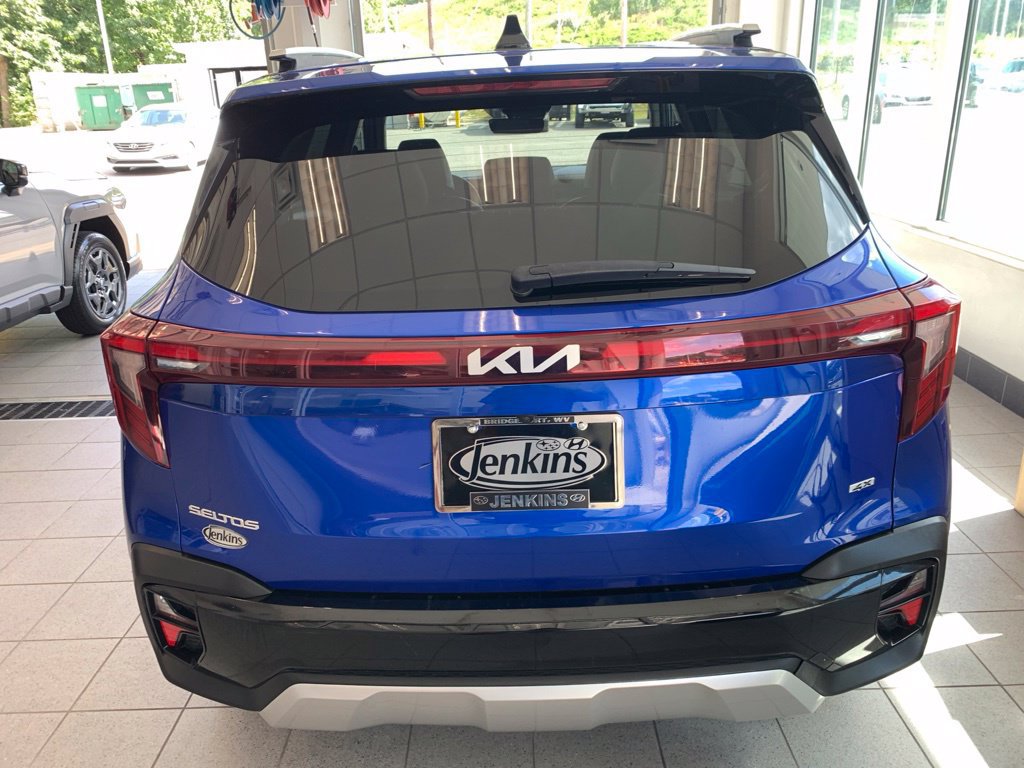 Used 2024 Kia Seltos S AWD/4WD image 14