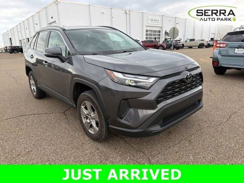 Used 2023 Toyota RAV4 XLE w/ Convenience Package image 2