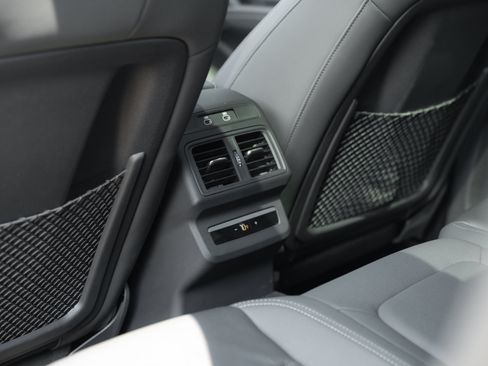 Certified 2025 Audi Q5 Premium Plus w/ Premium Plus AWD/4WD image 22