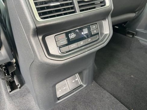 New 2026 Volkswagen Atlas Peak Edition AWD/4WD image 26