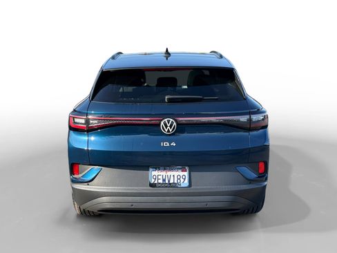 Used 2023 Volkswagen ID.4 Pro S image 4