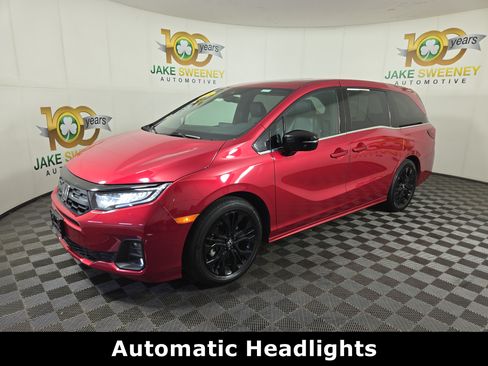 Used 2025 Honda Odyssey Sport-L image 3