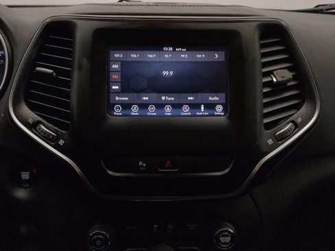 Used 2019 Jeep Cherokee Latitude Plus w/ Cold Weather Group AWD/4WD image 25