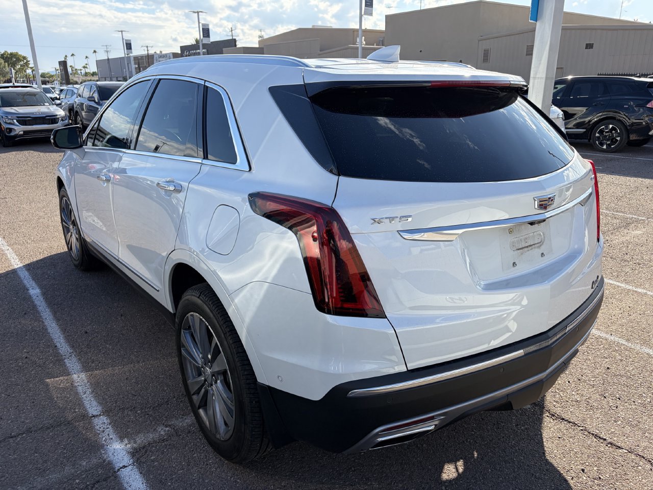 Used 2022 Cadillac XT5 Premium Luxury w/ Platinum Package FWD image 9