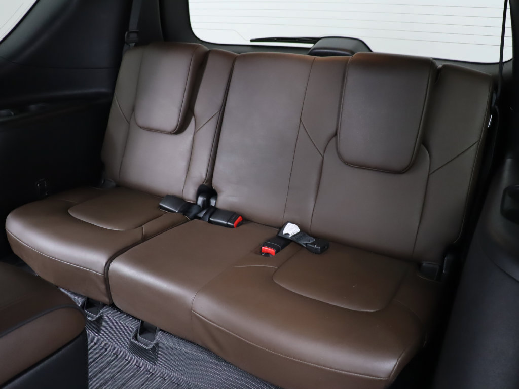 Used 2024 Nissan Armada Platinum w/ Captain's Chairs Package RWD image 32