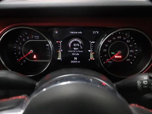 Used 2022 Jeep Wrangler Rubicon AWD/4WD image 15