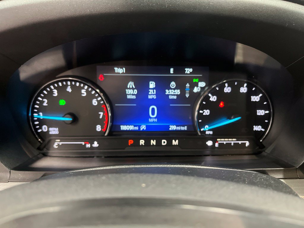 Used 2020 Ford Explorer XLT w/ Equipment Group 202A AWD/4WD image 26