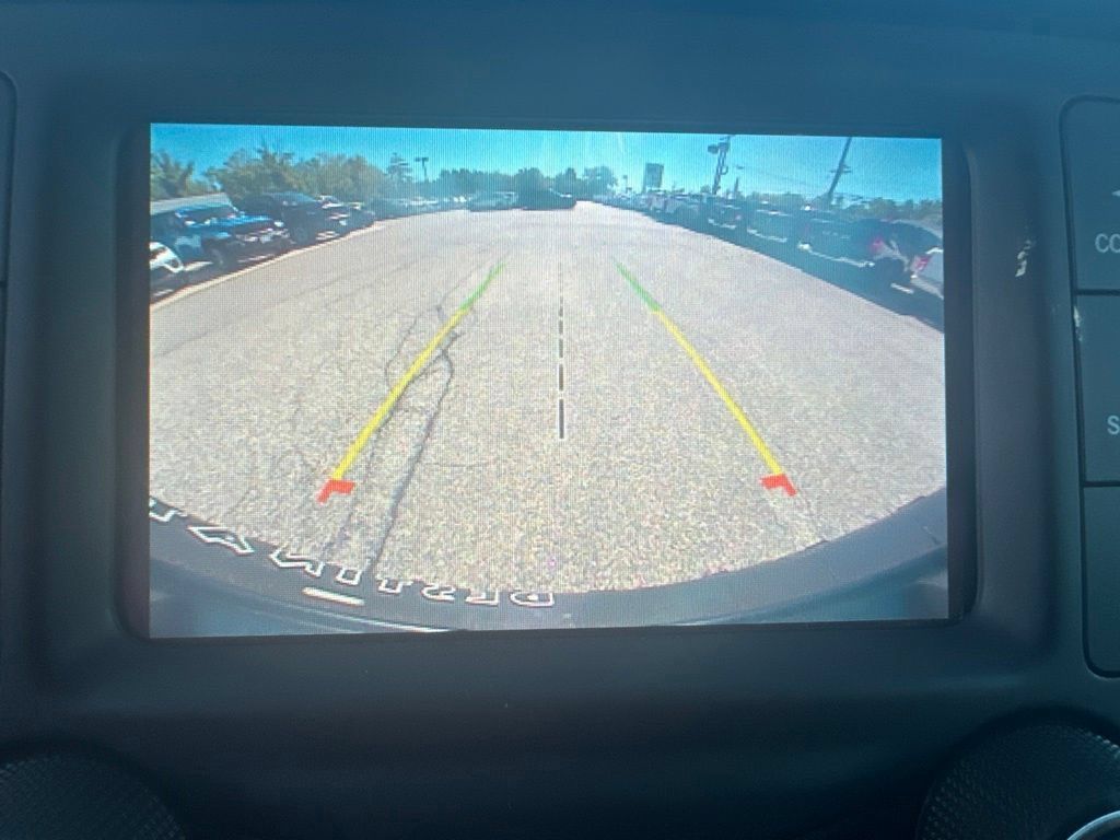 Used 2020 Jeep Wrangler Sport AWD/4WD image 21