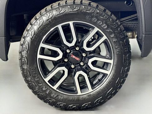 New 2026 GMC Sierra 1500 AT4 w/ AT4 Premium Package AWD/4WD image 32