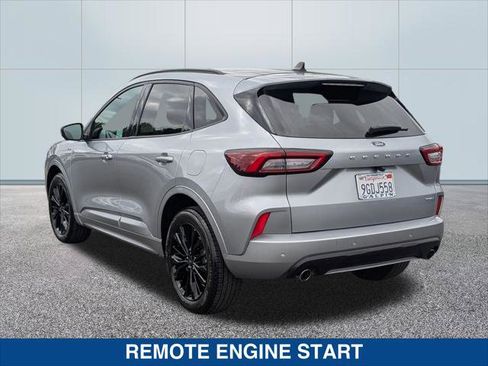 Certified 2023 Ford Escape ST-Line Elite AWD/4WD image 3