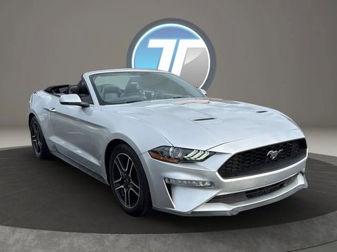 Used 2018 Ford Mustang Premium RWD image 29