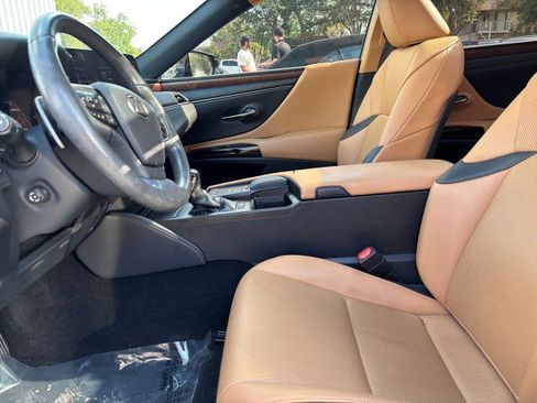 Used 2022 Lexus ES 350 w/ Premium Package image 10