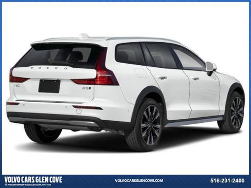 New 2026 Volvo V60 B5 Cross Country Plus w/ Protection Package Premier AWD/4WD image 2