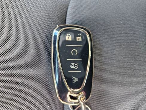 Used 2021 Chevrolet Camaro LT image 28