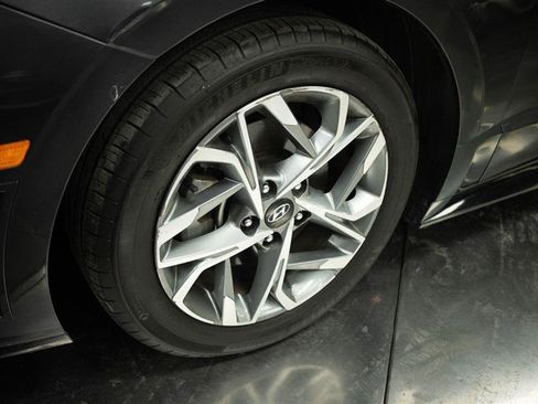 Used 2023 Hyundai Sonata SEL w/ Preferred Accessory Package FWD image 4