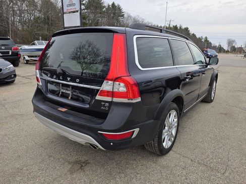 Used 2016 Volvo XC70 T5 Premier w/ Proximity Package image 8