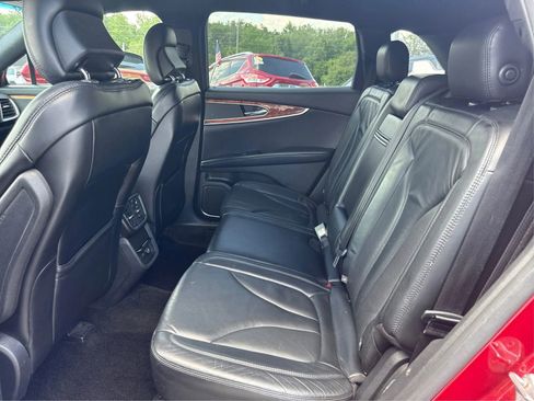 Used 2016 Lincoln MKX Select w/ Select Plus Package FWD image 10
