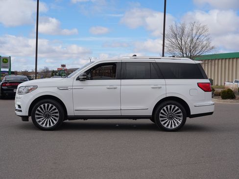 Used 2020 Lincoln Navigator Reserve w/ Luxury Package image 6