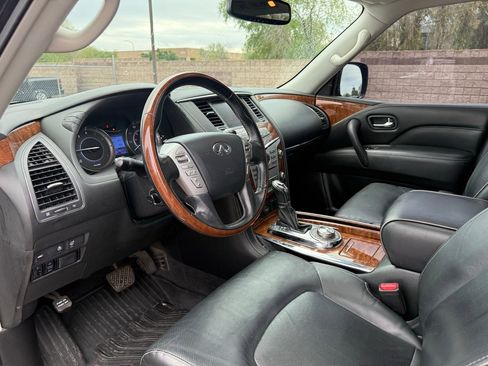 Used 2018 INFINITI QX80 4WD w/ Driver Assistance Package image 13