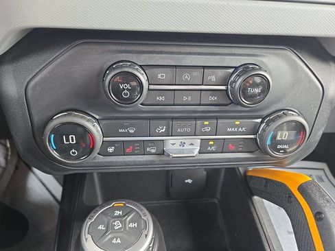 Certified 2021 Ford Bronco Badlands AWD/4WD image 11