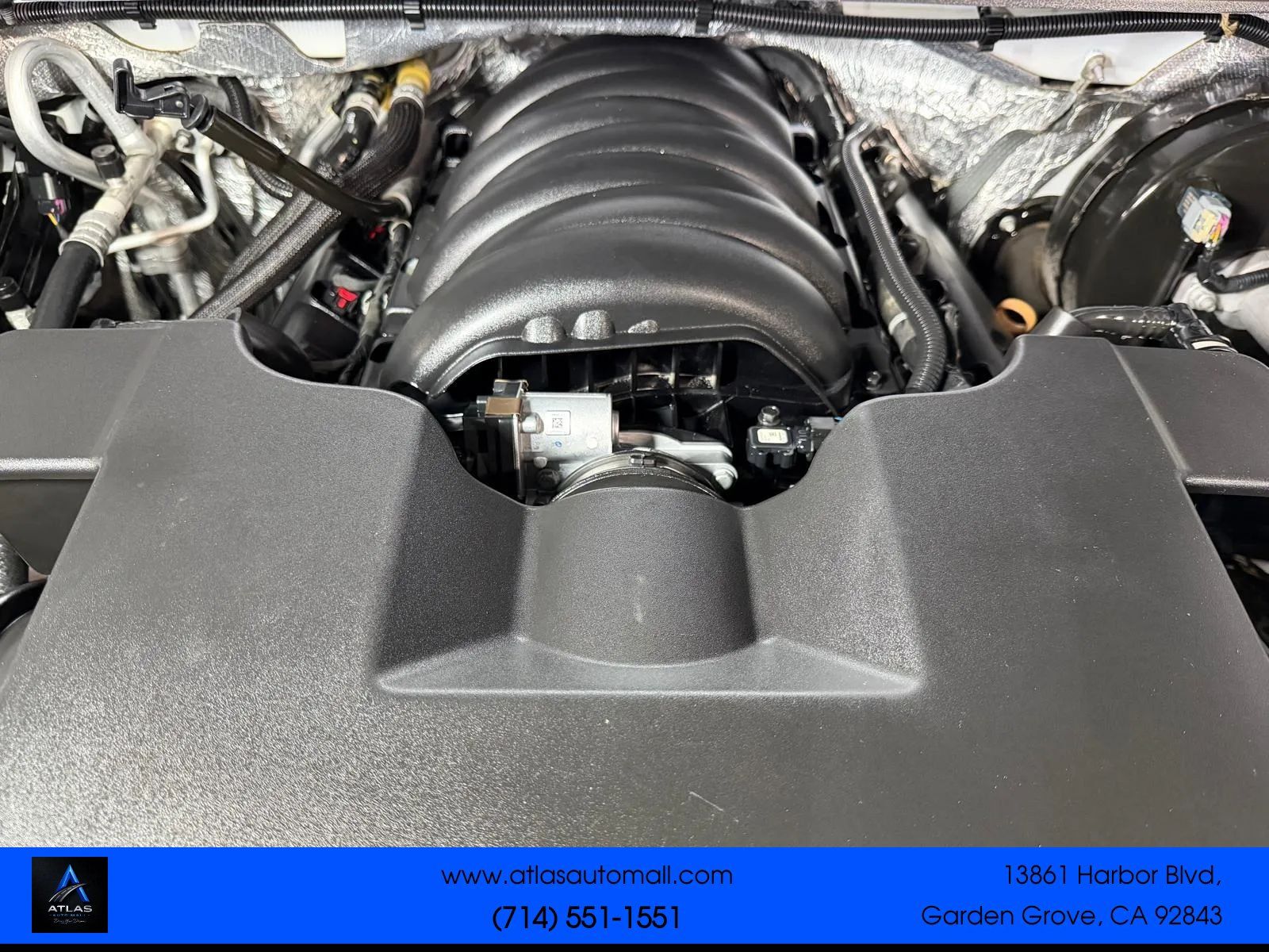 Used 2016 Chevrolet Suburban LS RWD image 12