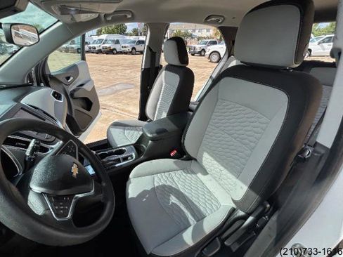 Used 2021 Chevrolet Equinox LS FWD image 21