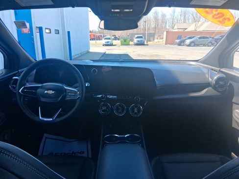 Used 2024 Chevrolet Blazer EV LT AWD/4WD image 21