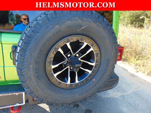 New 2026 Jeep Wrangler Unlimited Rubicon w/ Safety Group image 11