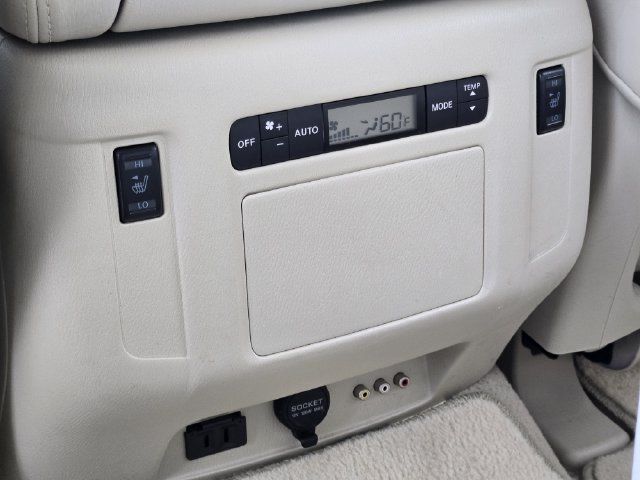 Used 2016 INFINITI QX80 4WD w/ Deluxe Technology Package image 34