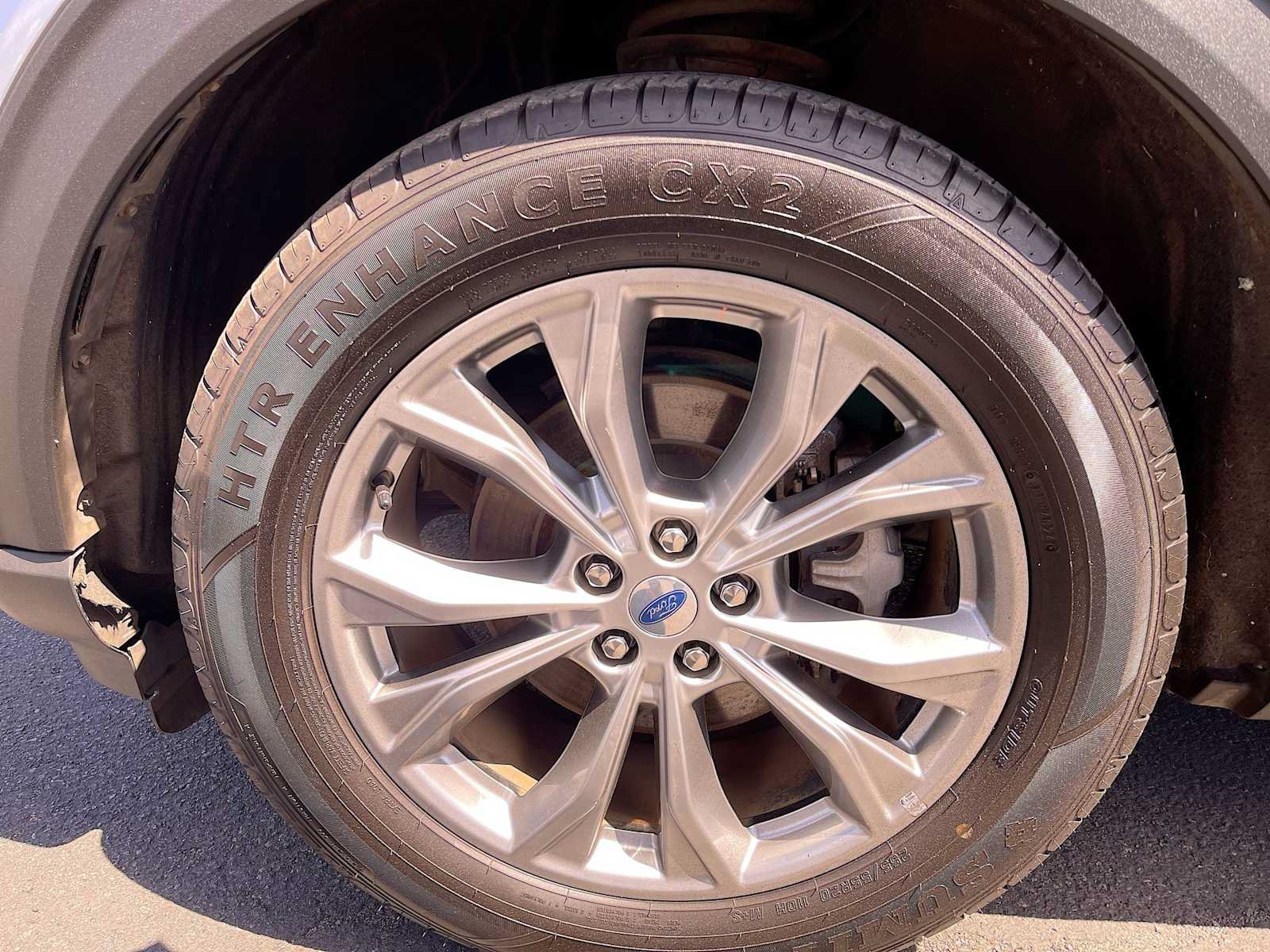 Used 2022 Ford Explorer Limited w/ Equipment Group 301A RWD image 19