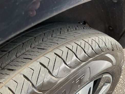 Used 2021 Kia Sorento EX w/ Panoramic Sunroof Package image 11