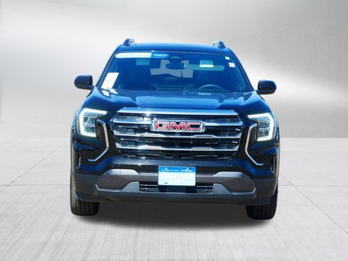 Certified 2025 GMC Terrain Elevation w/ Elevation Premium Package image 2