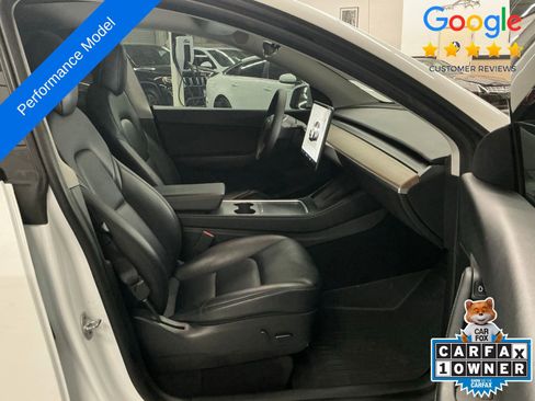 Used 2022 Tesla Model Y Performance image 12