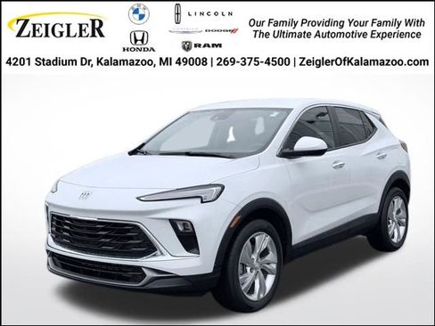 Used 2024 Buick Encore GX Preferred FWD image 1