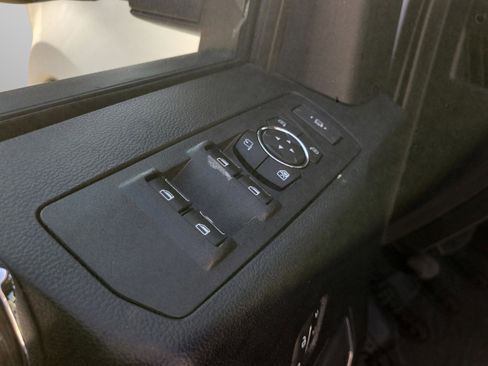 Used 2021 Ford F250 Lariat w/ Lariat Value Package image 38