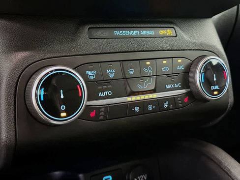 Certified 2023 Ford Escape ST-Line image 18