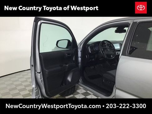 Used 2023 Toyota Tacoma TRD Off-Road image 10