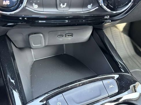 New 2025 Chevrolet Trax LT w/ Driver Confidence Package image 25