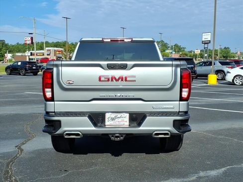 Used 2024 GMC Sierra 1500 Elevation w/ X31 Off-Road Package AWD/4WD image 17