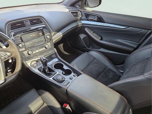 Used 2023 Nissan Maxima SR w/ Sport Mat Group image 12