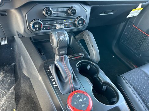New 2025 Ford Bronco Raptor w/ Interior Carbon Fiber Pack AWD/4WD image 15