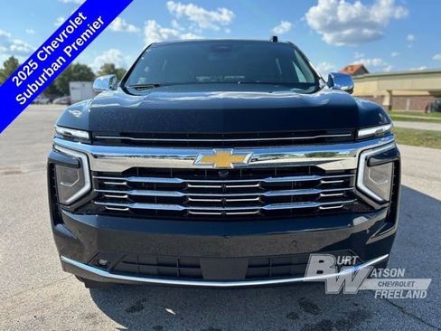 New 2025 Chevrolet Suburban Premier w/ Sun And Tow Package image 8