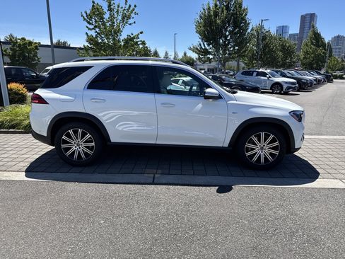 Certified 2025 Mercedes-Benz GLE 450e 4MATIC w/ Winter Package image 4