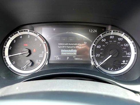 Certified 2025 Toyota Highlander LE AWD/4WD image 16