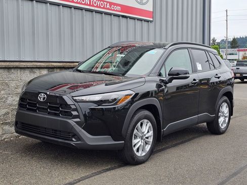 New 2026 Toyota Corolla Cross LE w/ Cold Weather Package AWD/4WD image 2