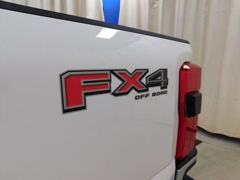 New 2026 Ford F350 Lariat w/ FX4 Off-Road Package image 14
